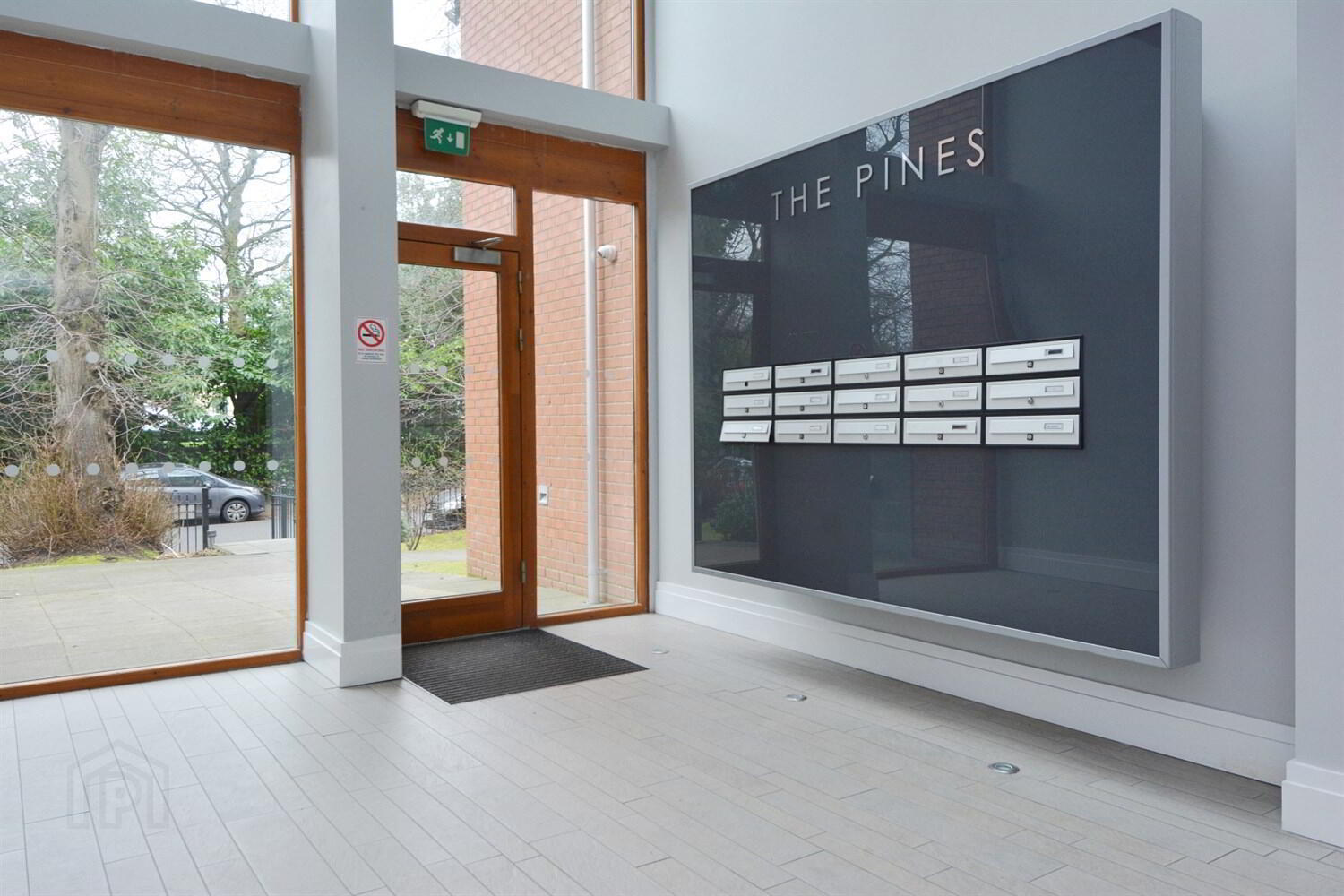 Apt 11d The Pines, Malone Square, 46 Windsor Park 3 of 19