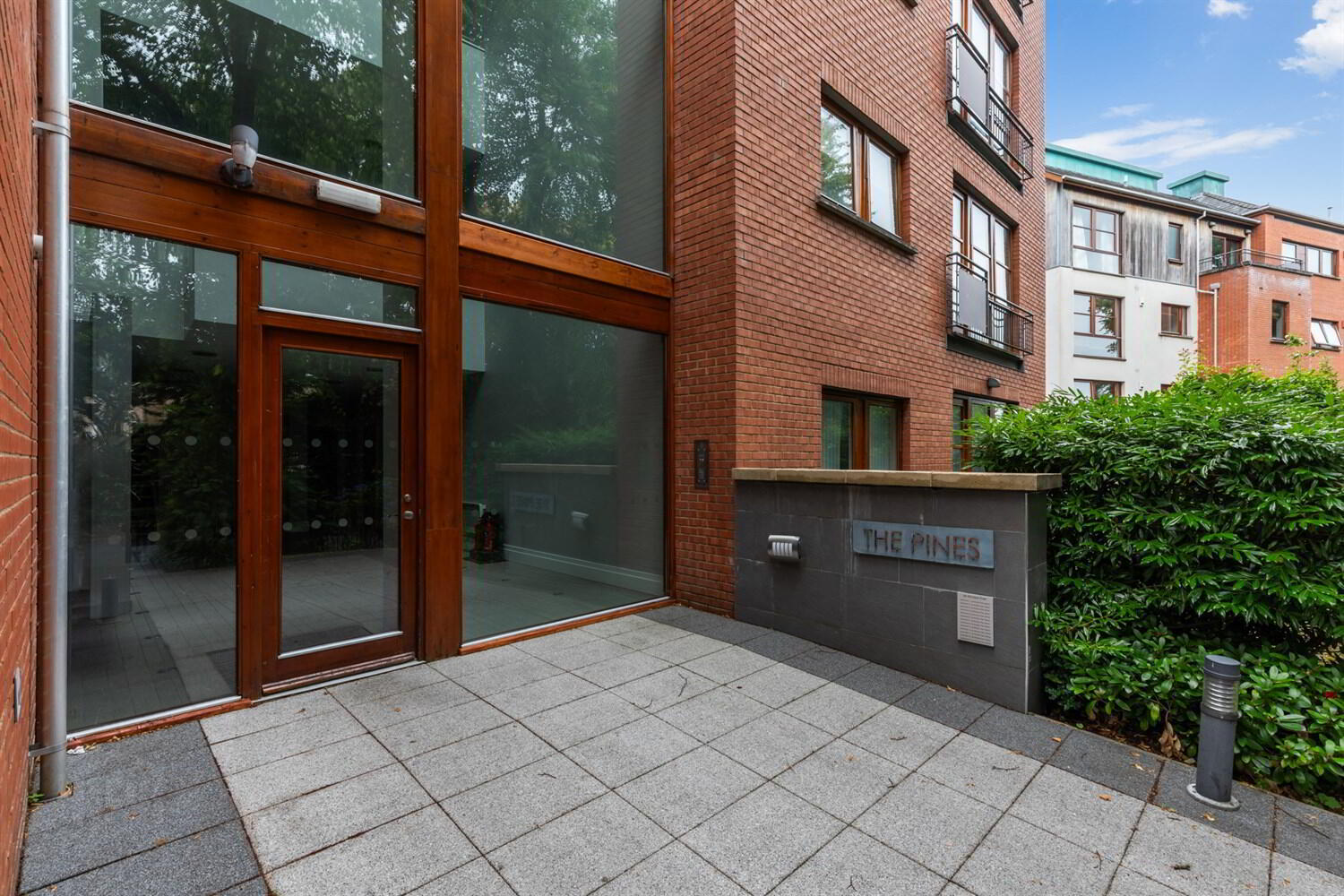 Apt 11d The Pines, Malone Square, 46 Windsor Park 2 of 19