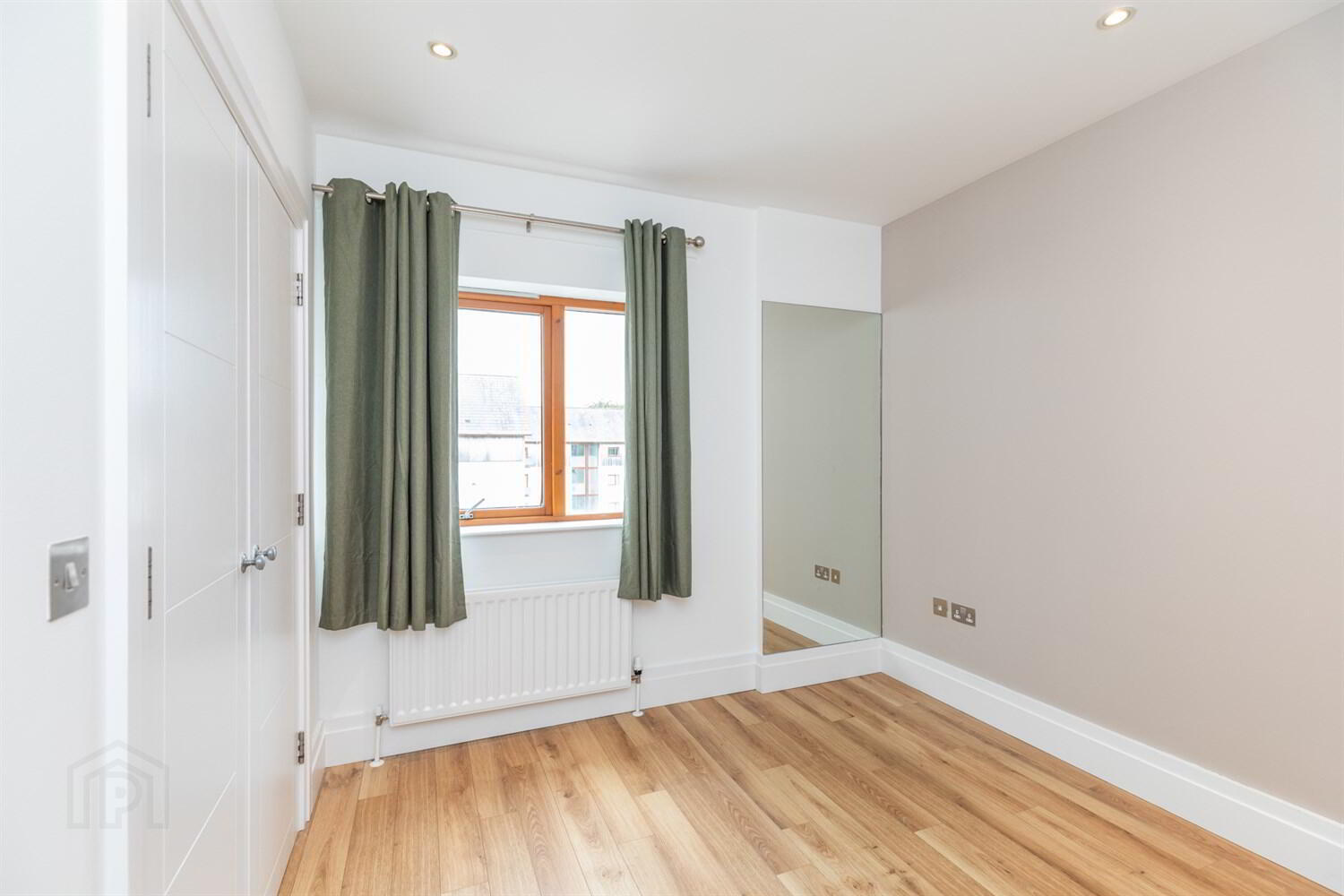 Apt 11d The Pines, Malone Square, 46 Windsor Park 11 of 19