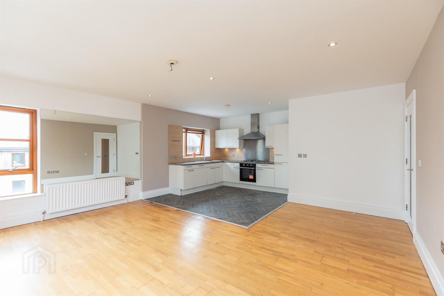 Apt 11d The Pines, Malone Square, 46 Windsor Park 7 of 19