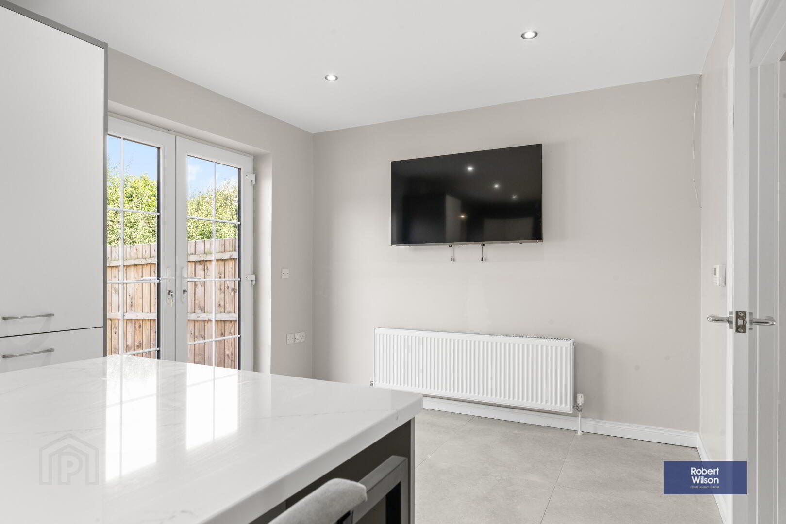 14 Glebe Close 11 of 33