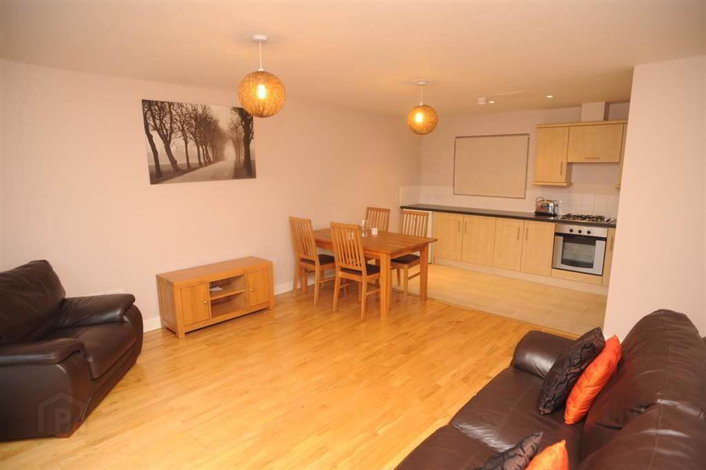 Apt 303 College Central, 4 College Avenue 2 of 9