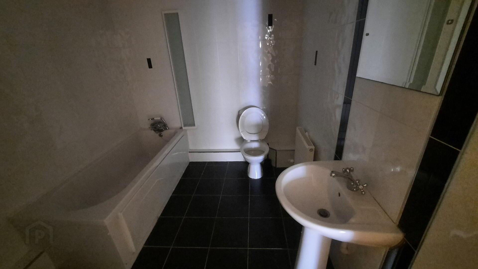 Apt 22 Springvale 16 of 18