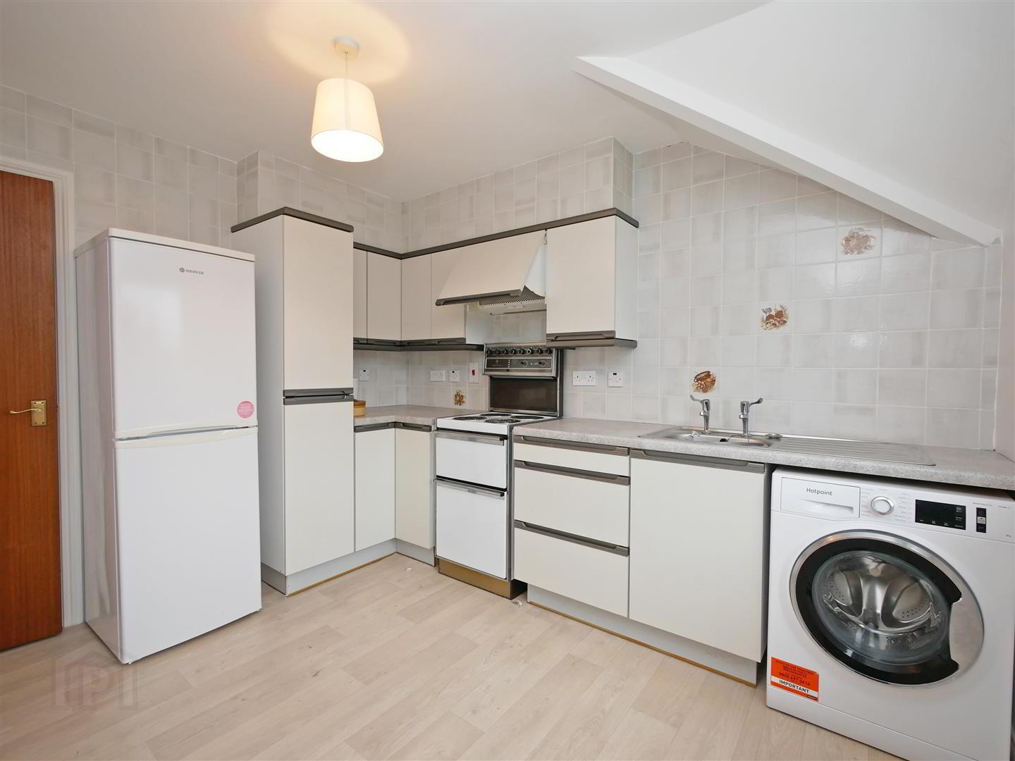 28 Queensfort Court 5 of 13