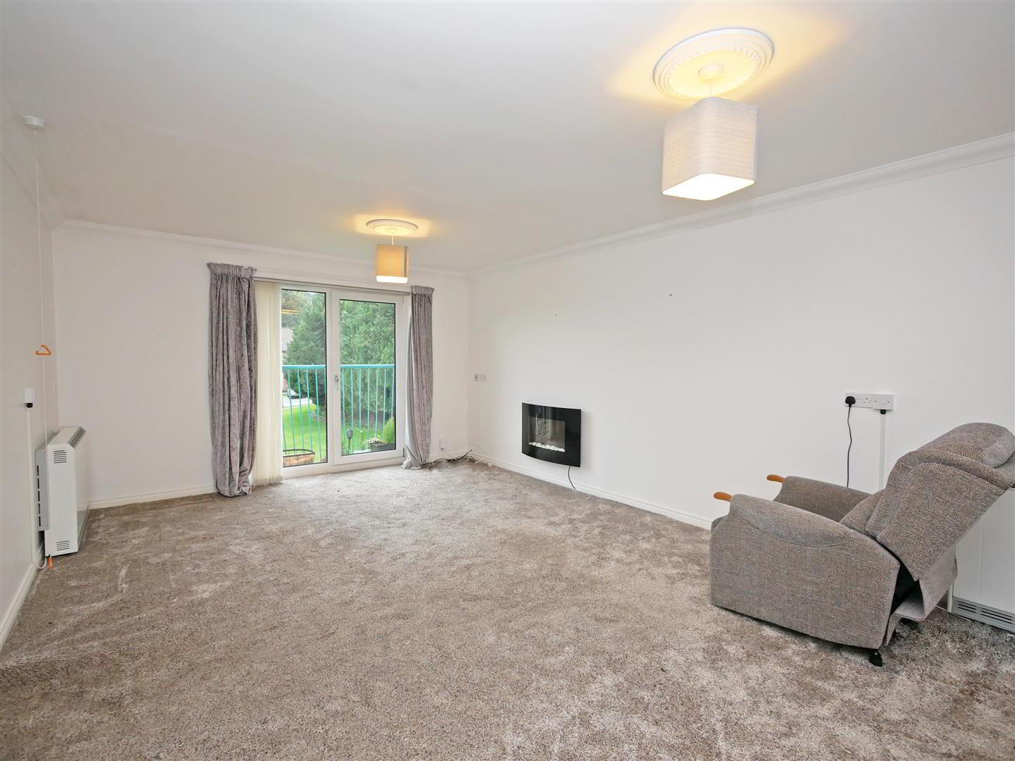 28 Queensfort Court 3 of 13