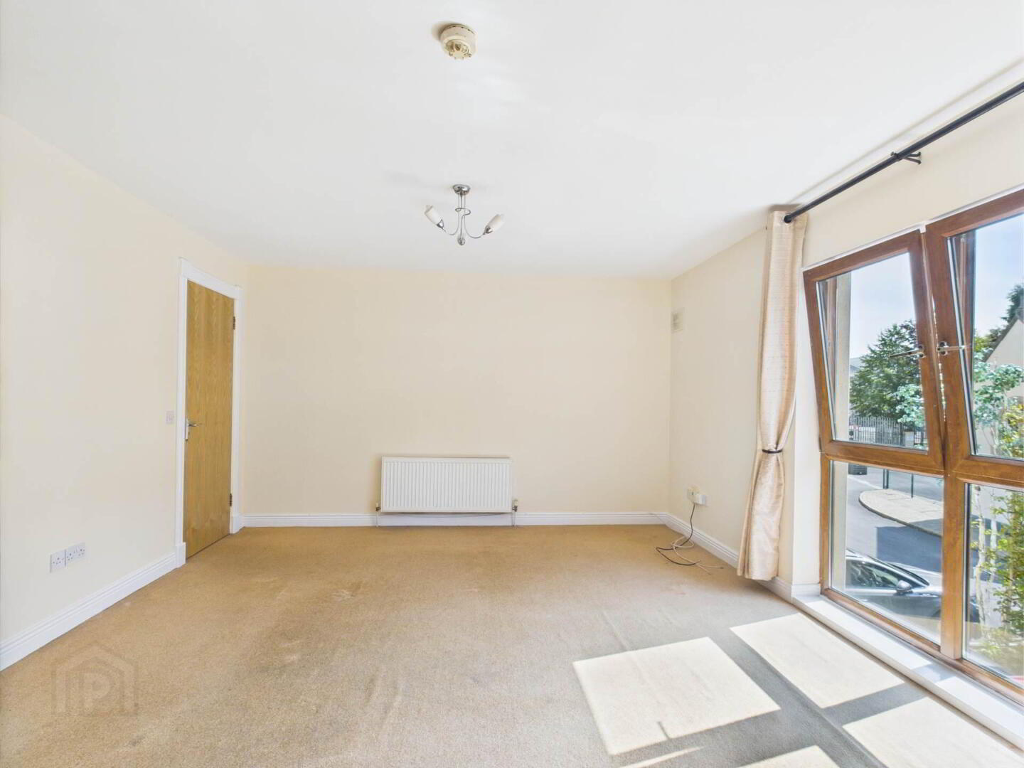 Apt 10, Block A 8 of 21
