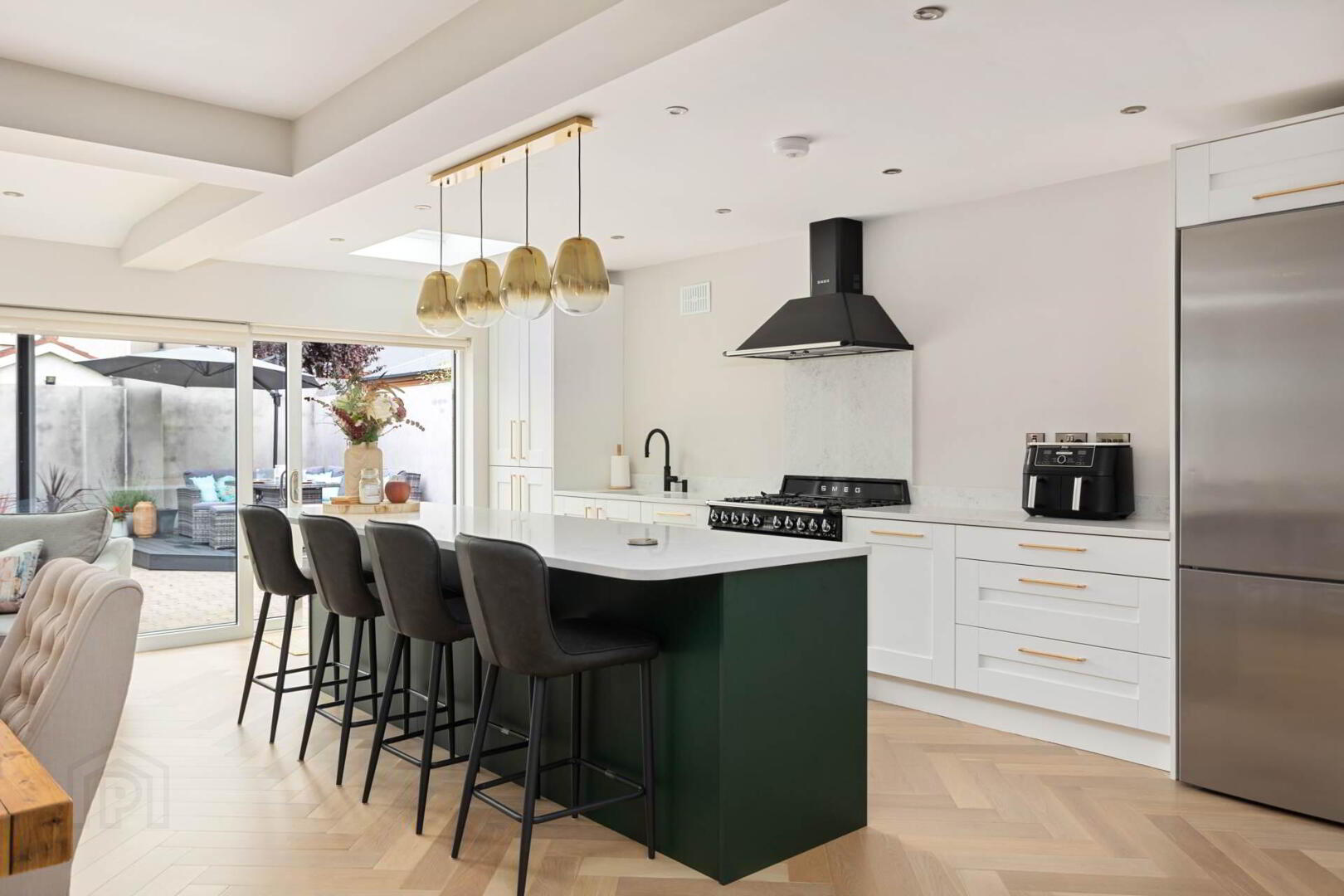 4 Larkfield Close 2 of 28