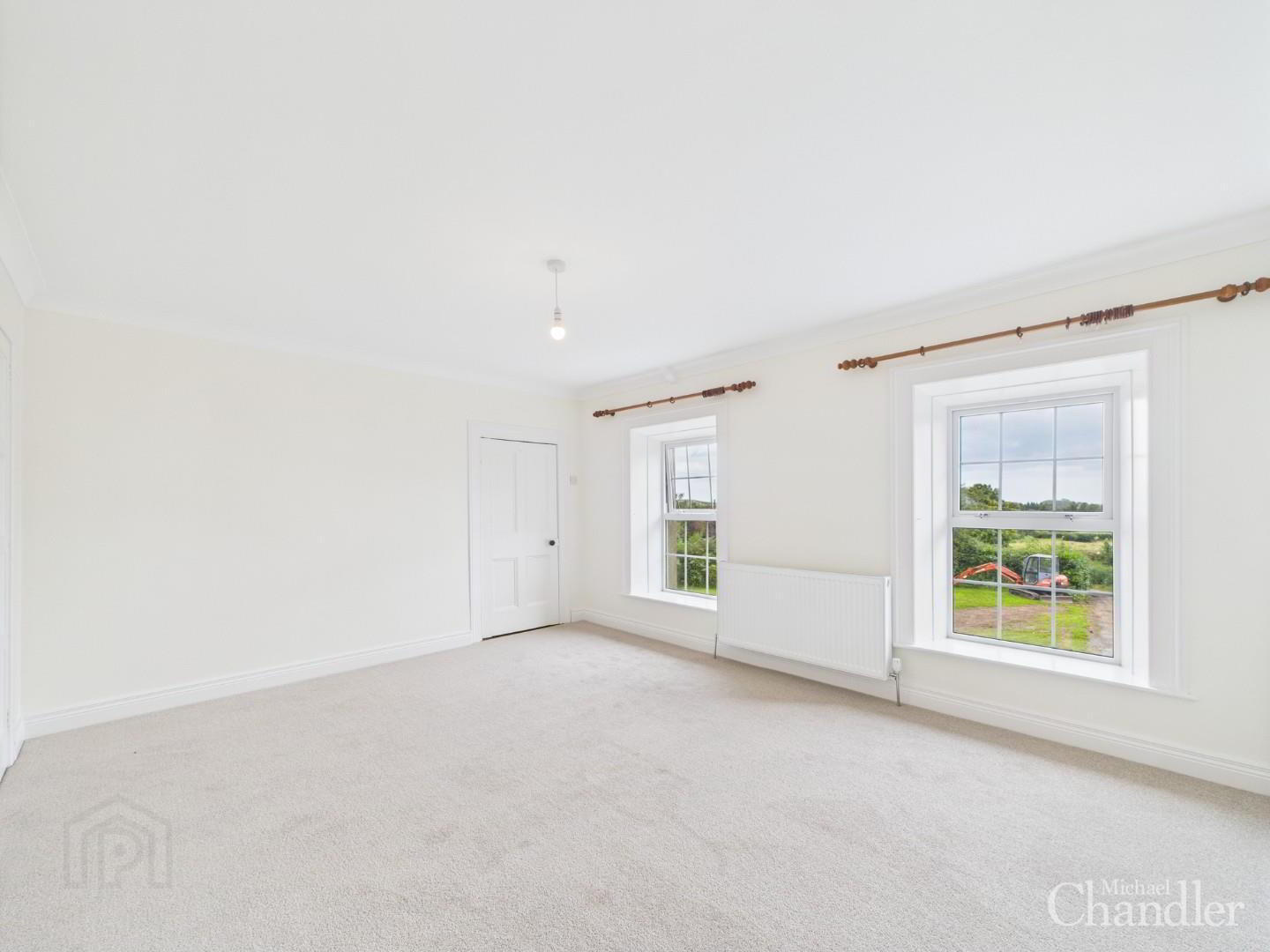 32 Glassdrumman Road 8 of 14