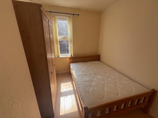 Great House, 17 Balfour Avenue 7 of 27