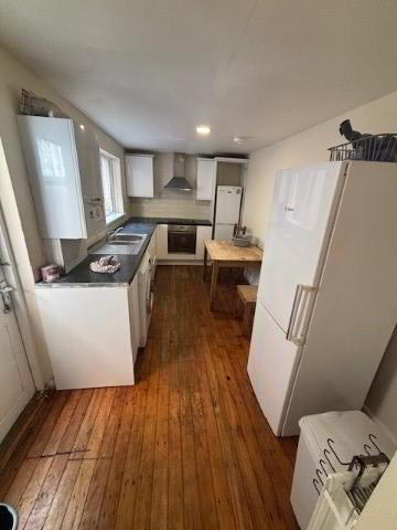 Great House, 17 Balfour Avenue 14 of 27