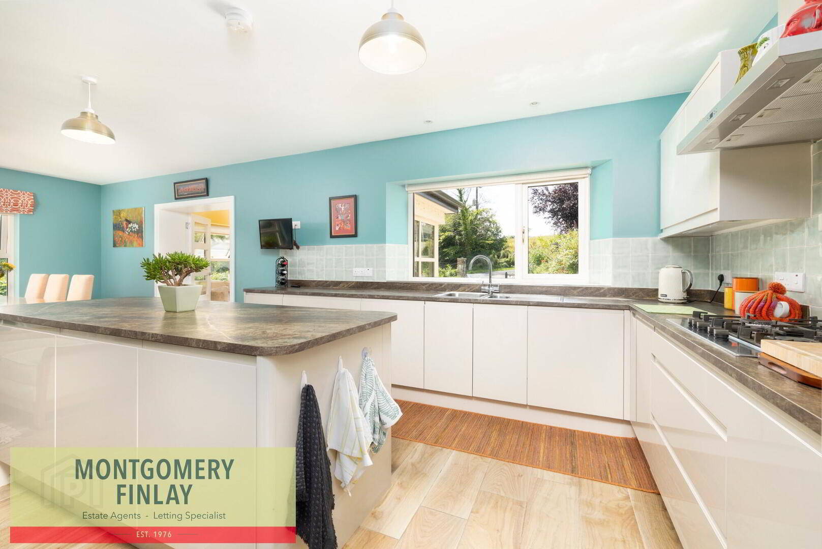Willow View, 30 Oakfield Road 12 of 37