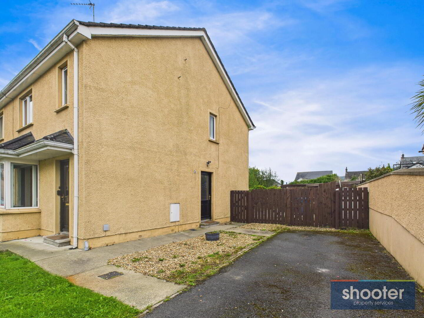 2 Brookview Close 4 of 22