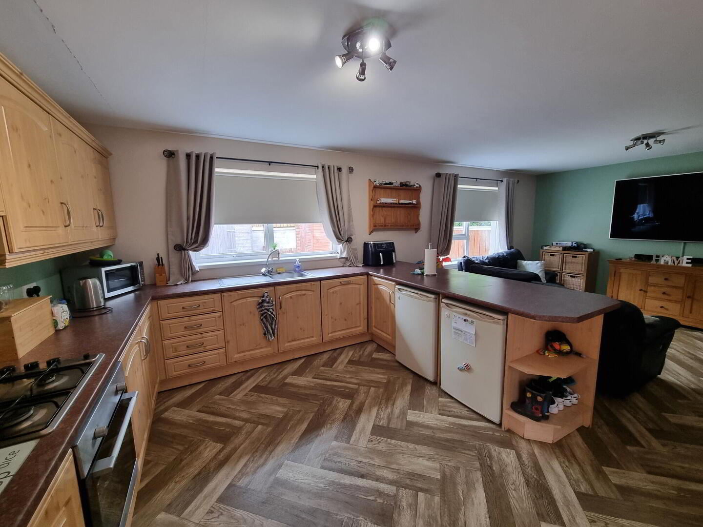 1 Beechwood Lane 8 of 21