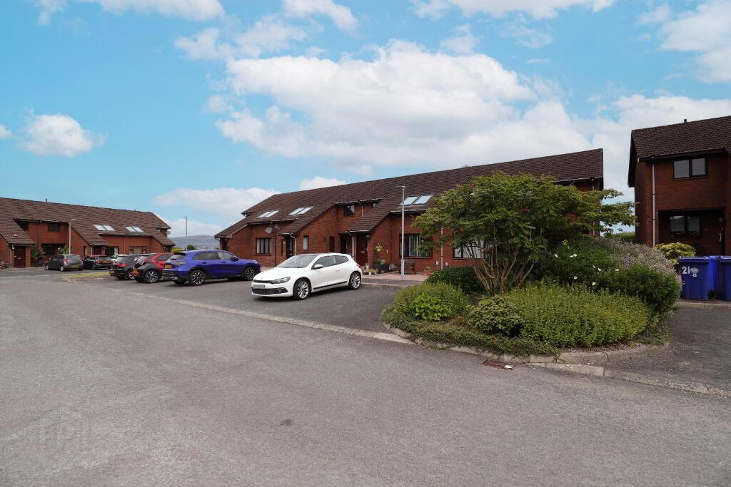 22 Drumkeen Court 1 of 8