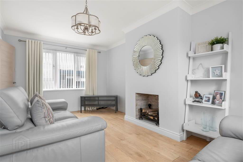 10 Larne Street 7 of 36