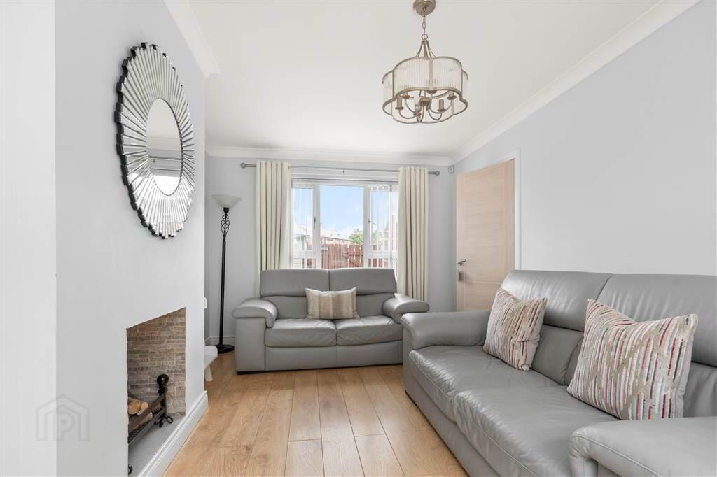 10 Larne Street 6 of 36