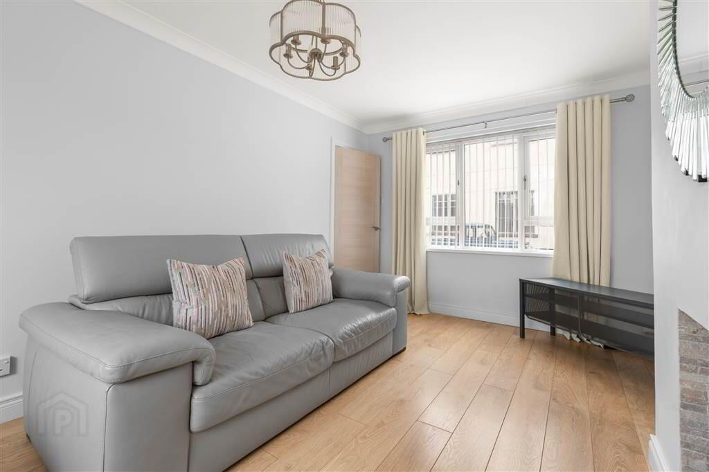 10 Larne Street 9 of 36