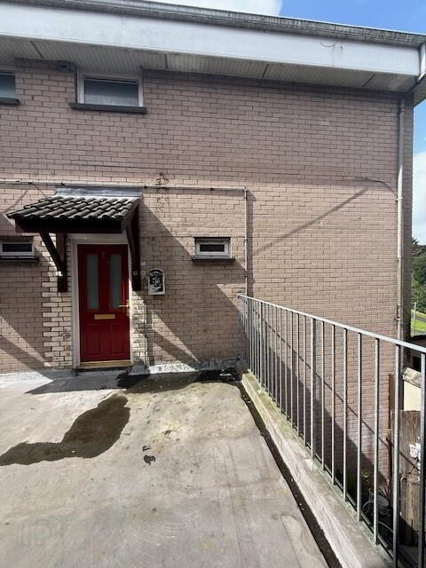 Unit 9d, Meadow View Crescent 1 of 9