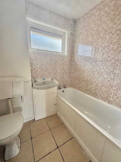 Unit 9d, Meadow View Crescent 9 of 9