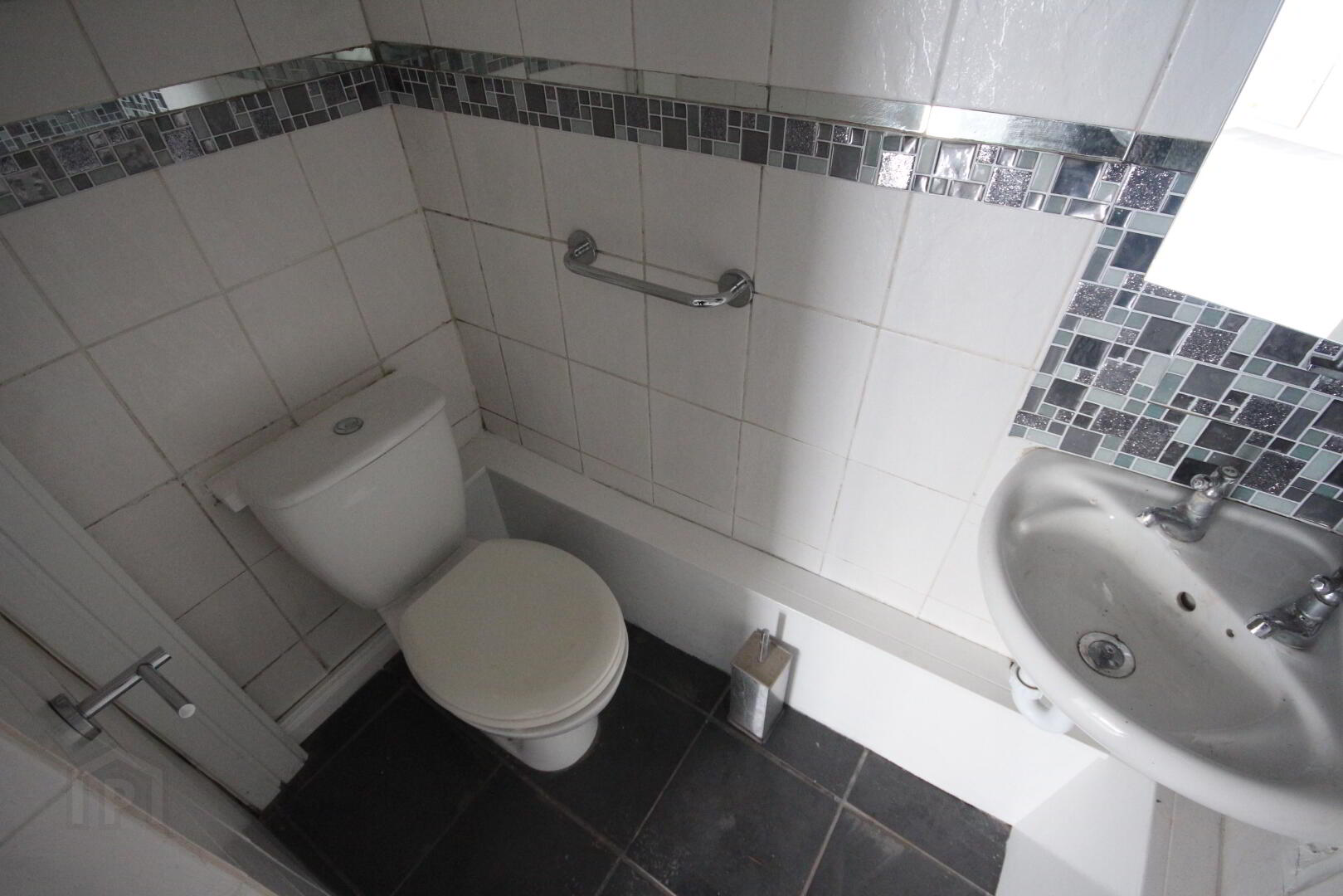 73 Castlereagh Road 3 of 5