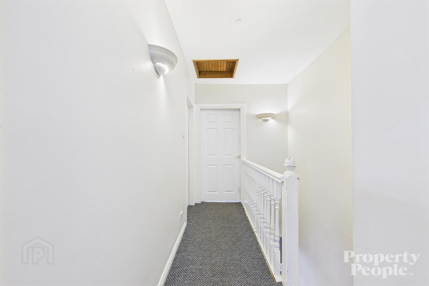 42 Beechmount Parade 11 of 16