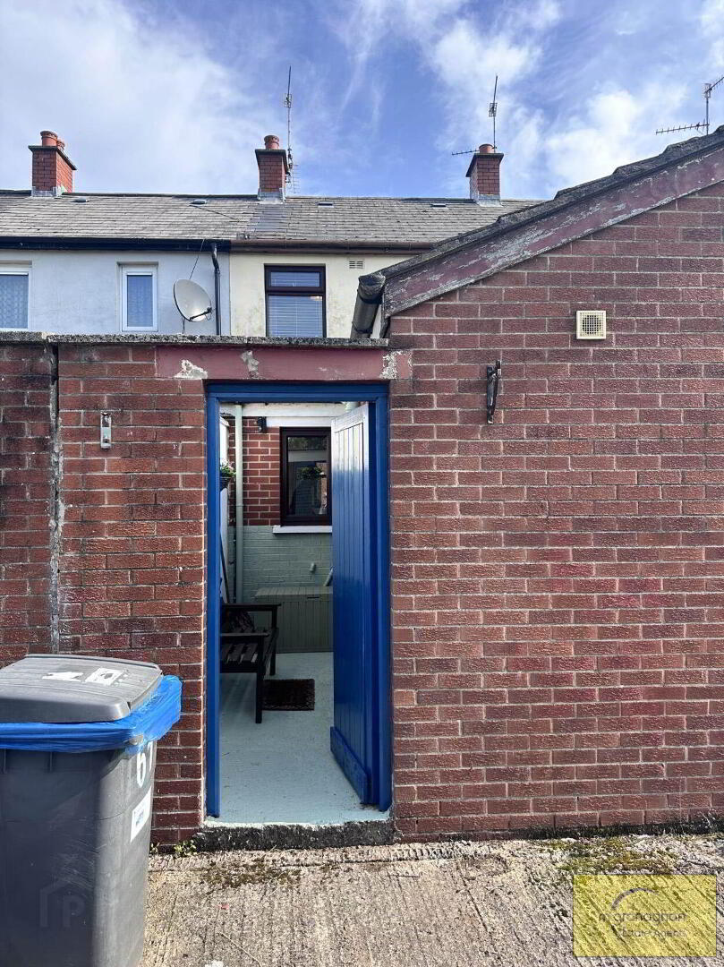 61 St Katharines Road 17 of 23