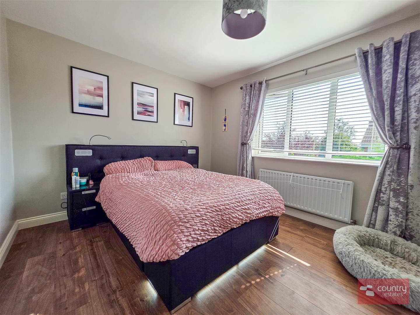 17 Abbeyhill Drive 22 of 38