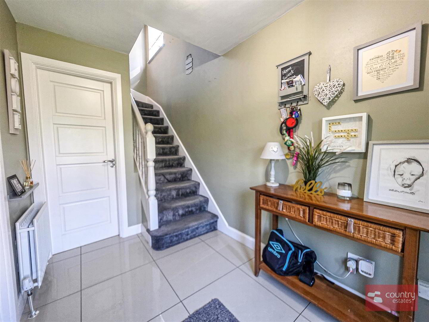 17 Abbeyhill Drive 6 of 38
