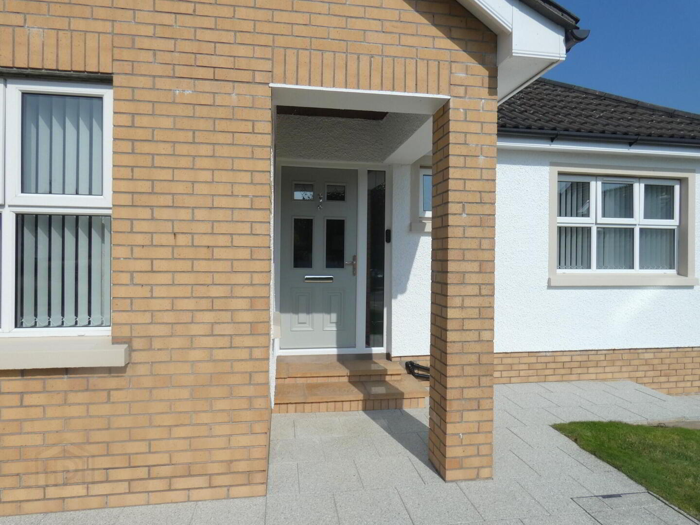 21 Beechcroft 5 of 34