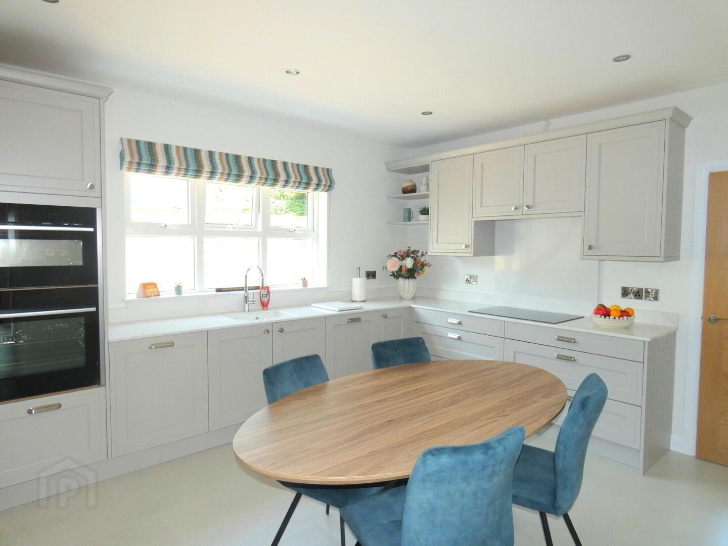 21 Beechcroft 12 of 34