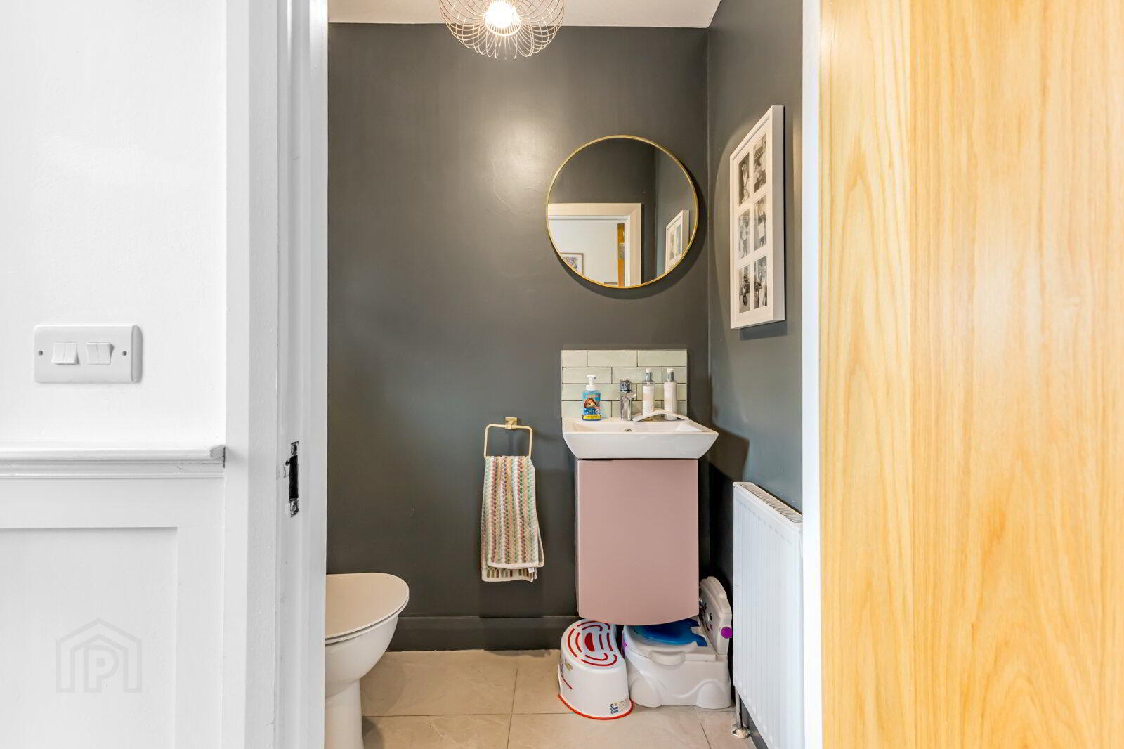 1 Knockbracken Gardens 17 of 35