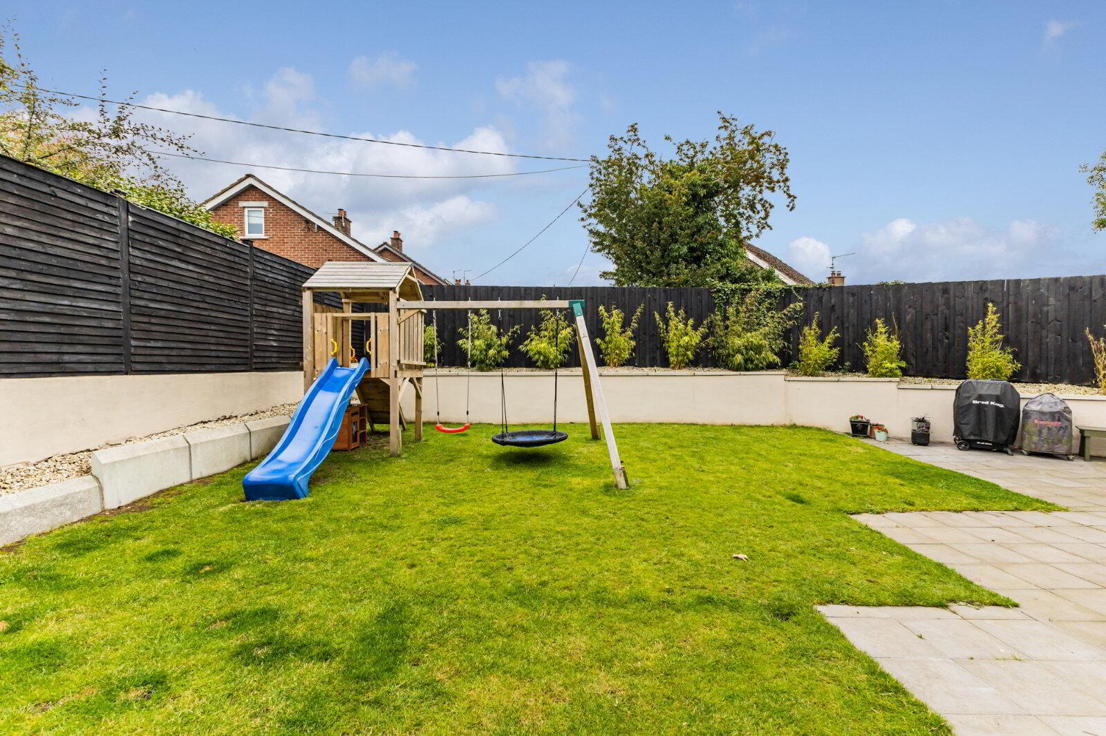 1 Knockbracken Gardens 33 of 35