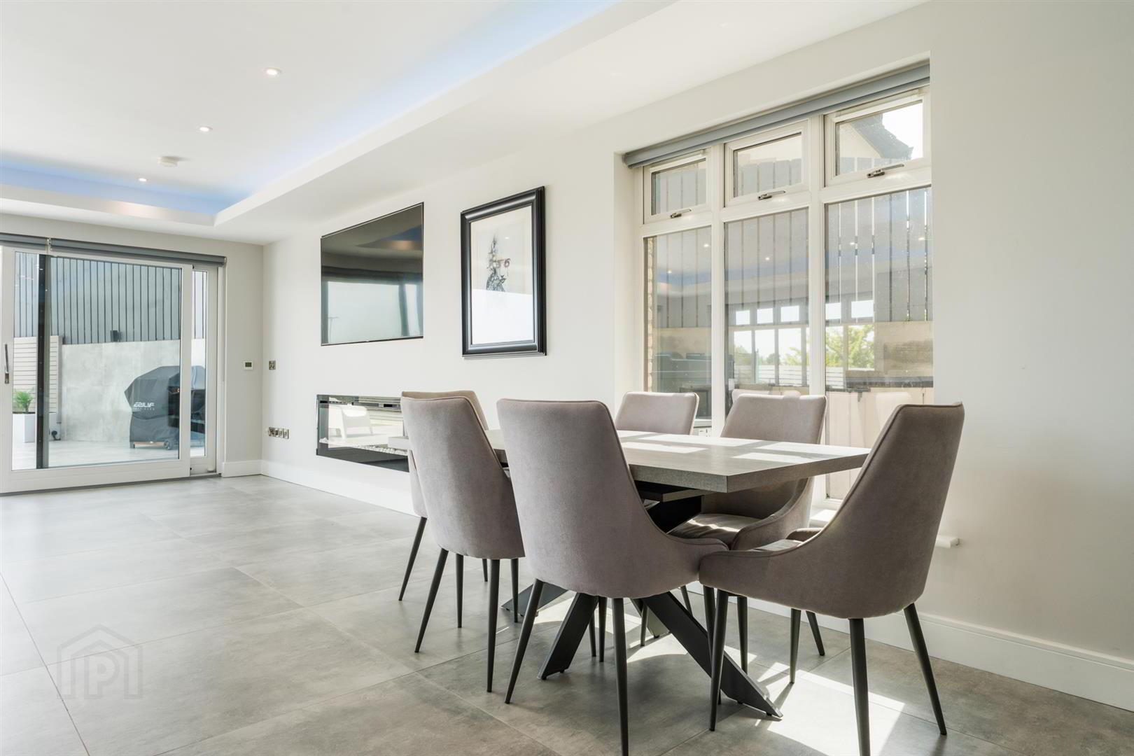 1a Clarke Lodge Mews 18 of 50