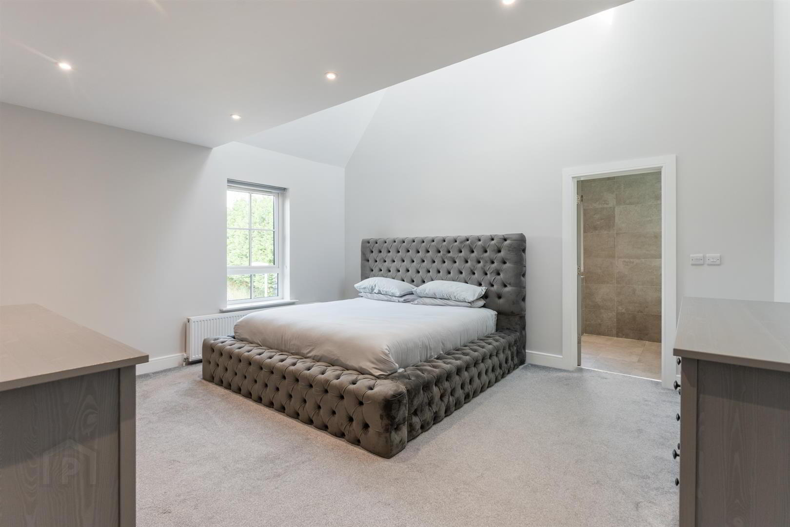 1a Clarke Lodge Mews 24 of 50