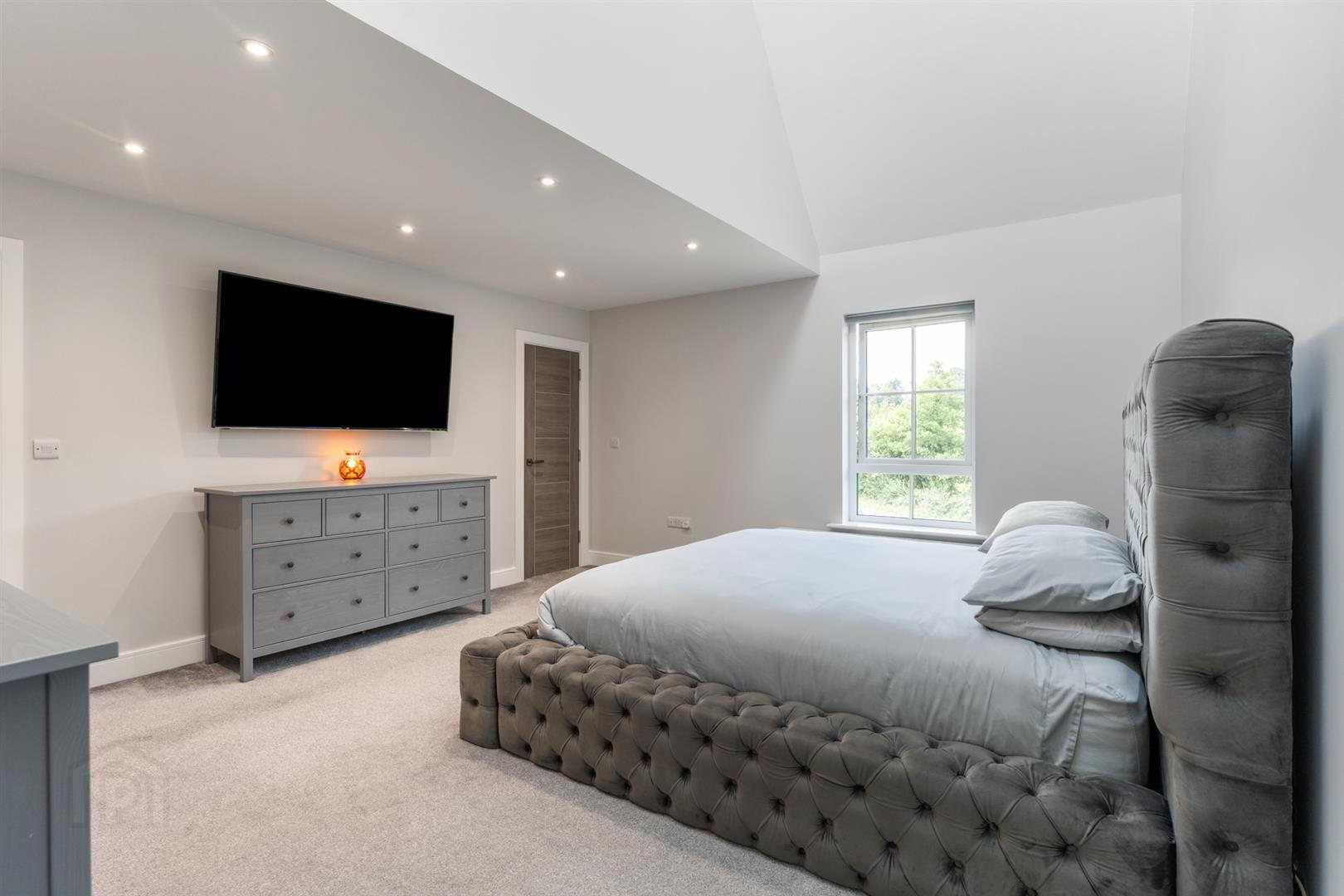 1a Clarke Lodge Mews 25 of 50