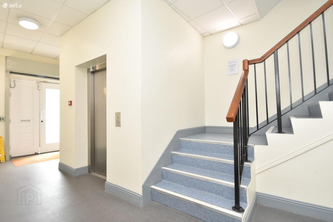 Applewood Medical Centre 3 of 8