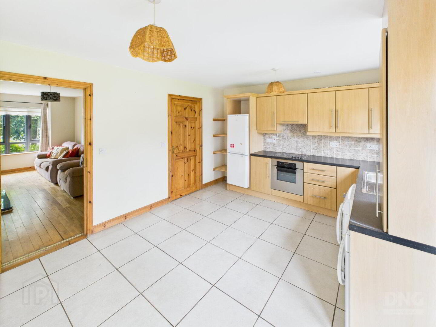 8 Colliers Brook 8 of 23