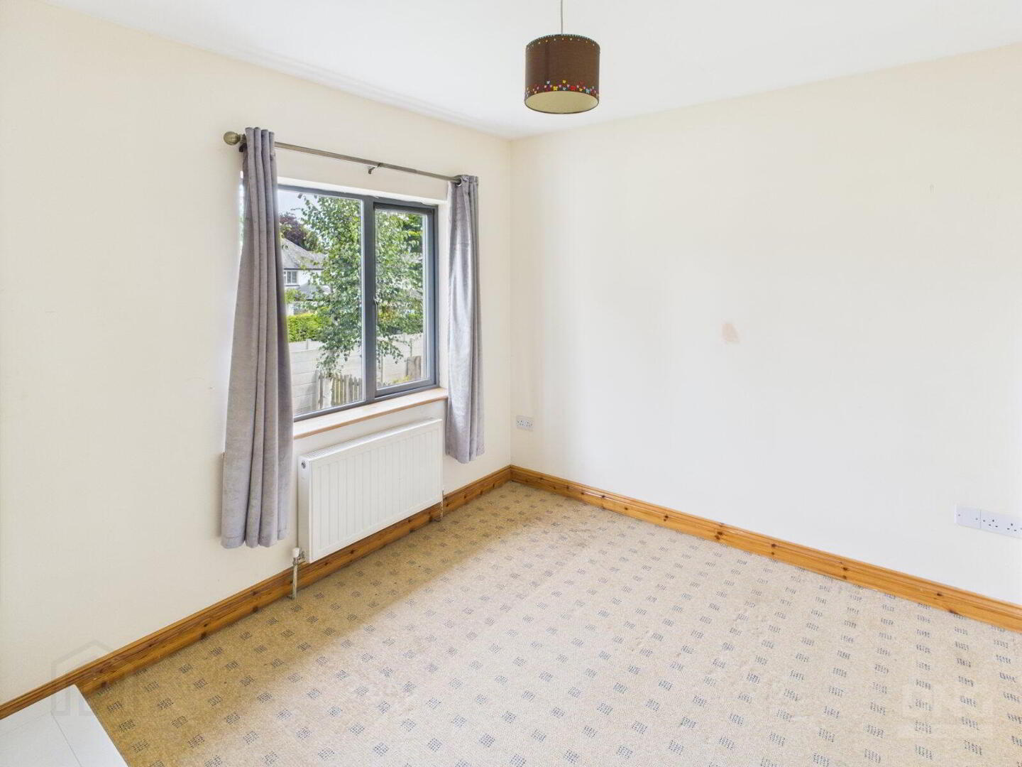 8 Colliers Brook 12 of 23