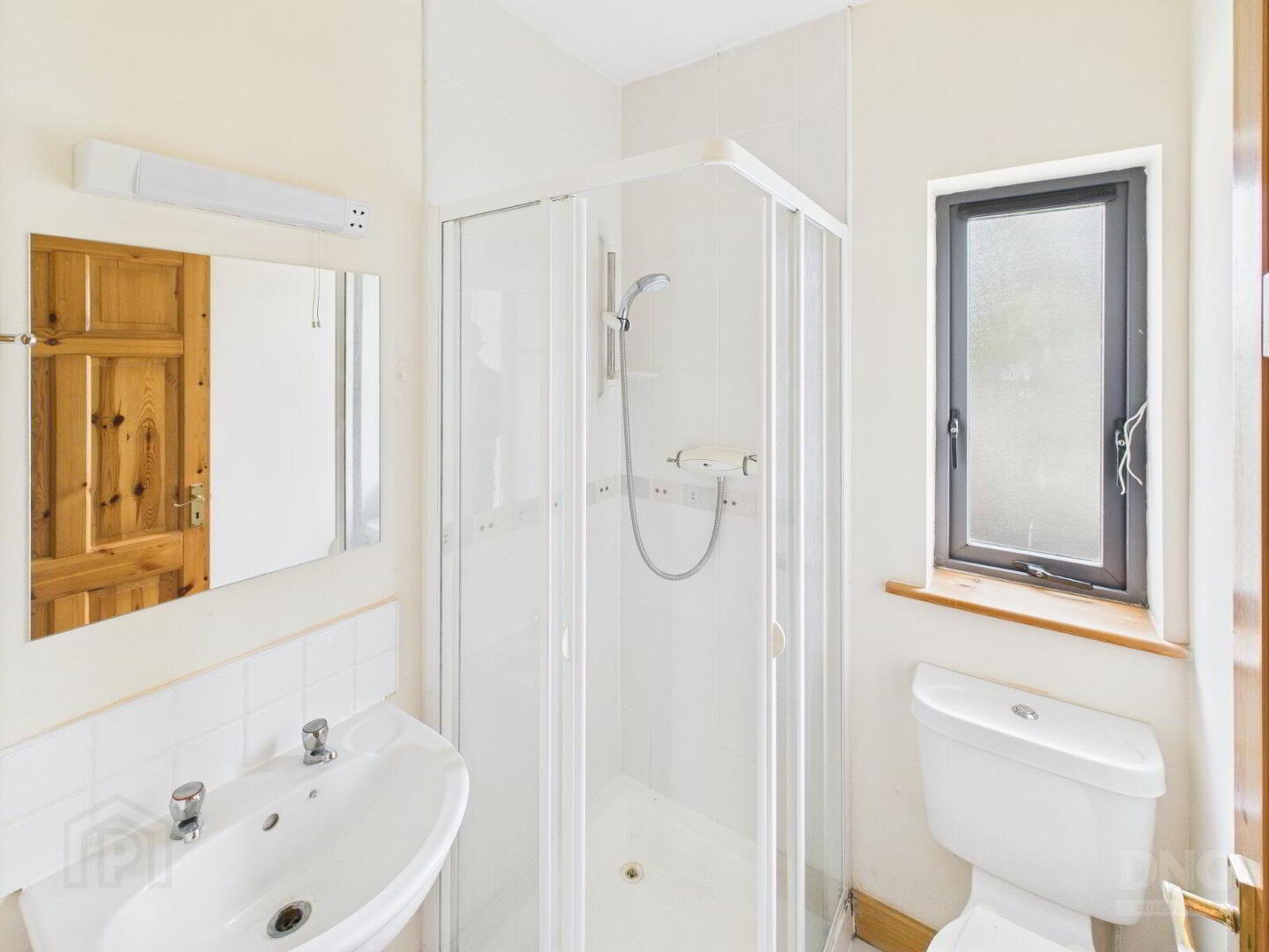 8 Colliers Brook 14 of 23