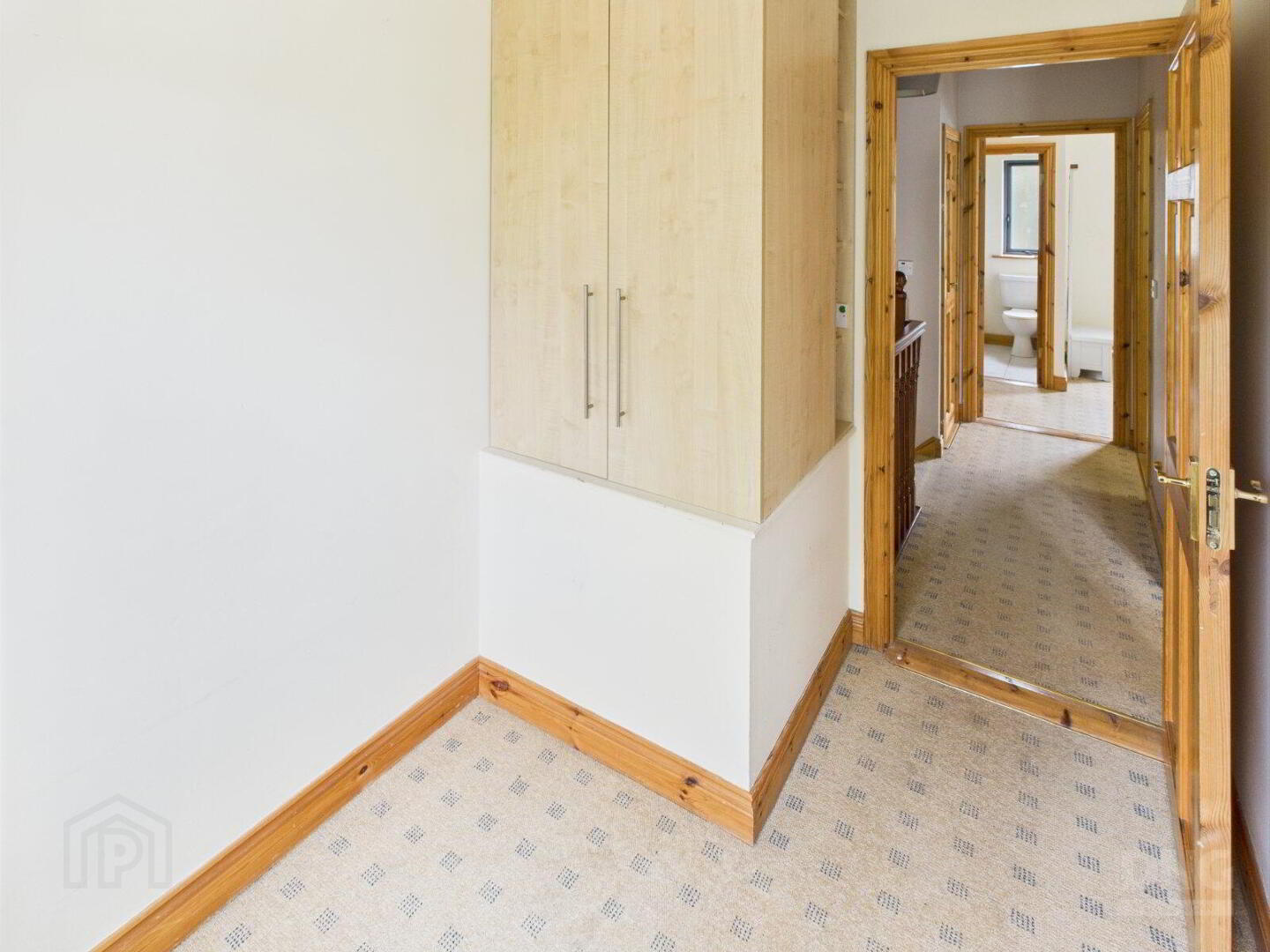 8 Colliers Brook 18 of 23