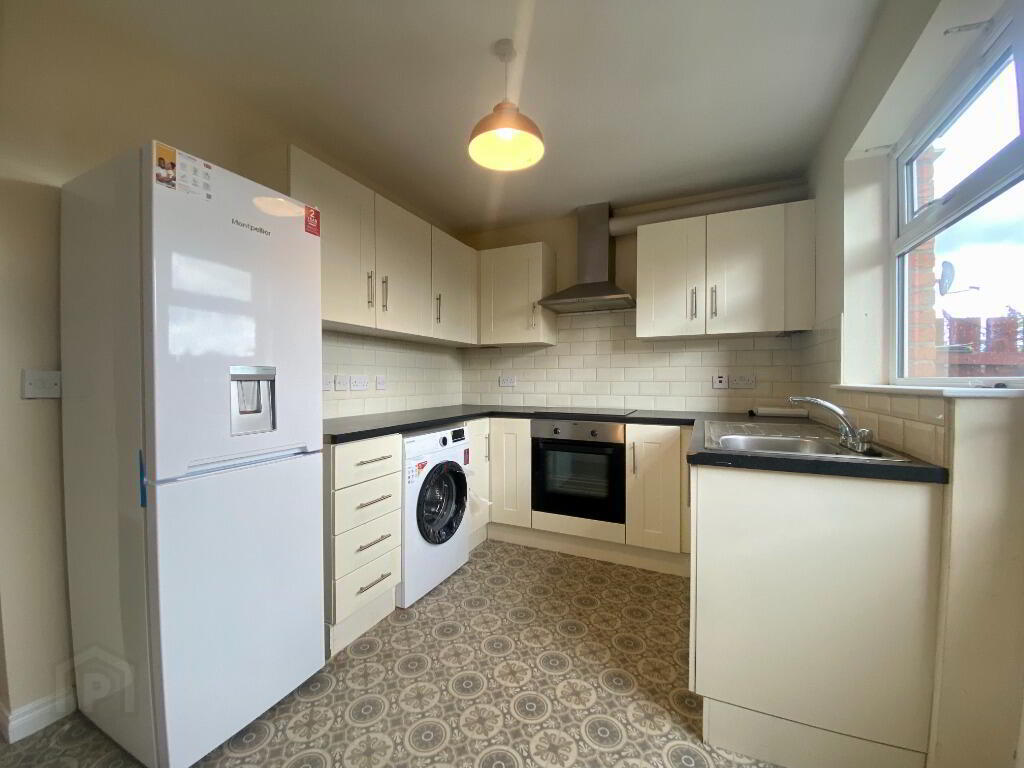 26b Vara Drive 3 of 7