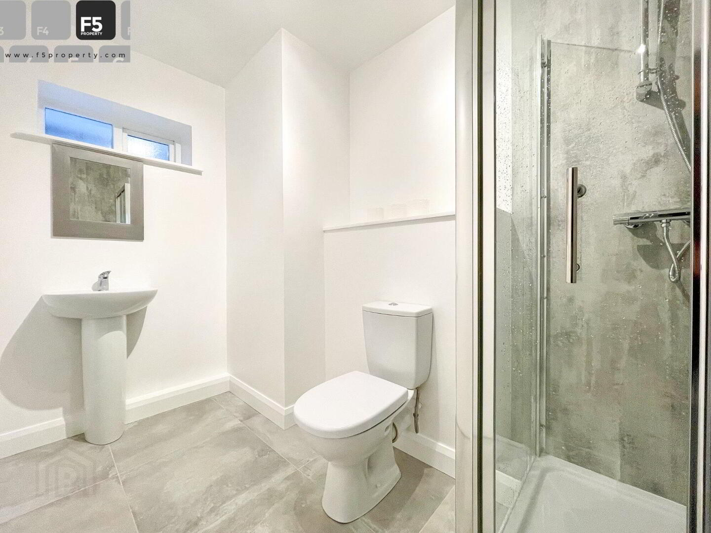 15 Citygate, 2 Sussex Place 7 of 9
