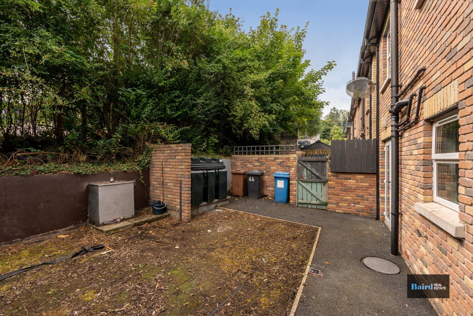 9 North Close 28 of 28