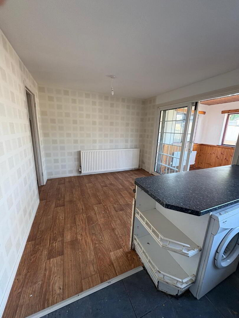 12 Waterside Street 10 of 27