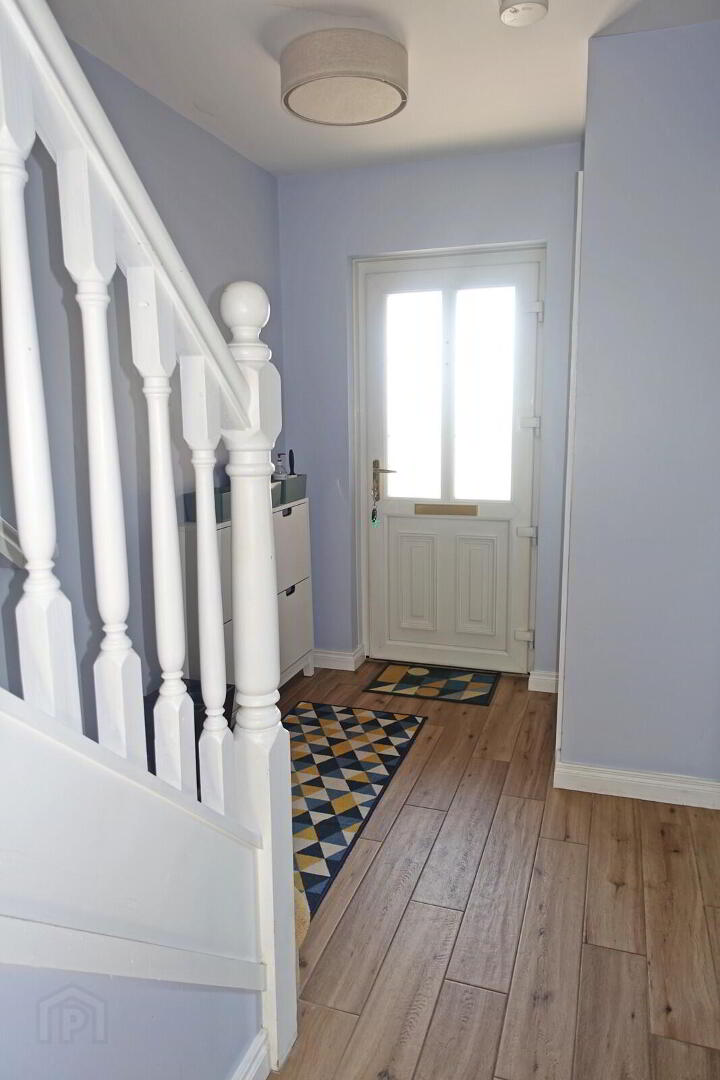 24 Friars Way 2 of 22