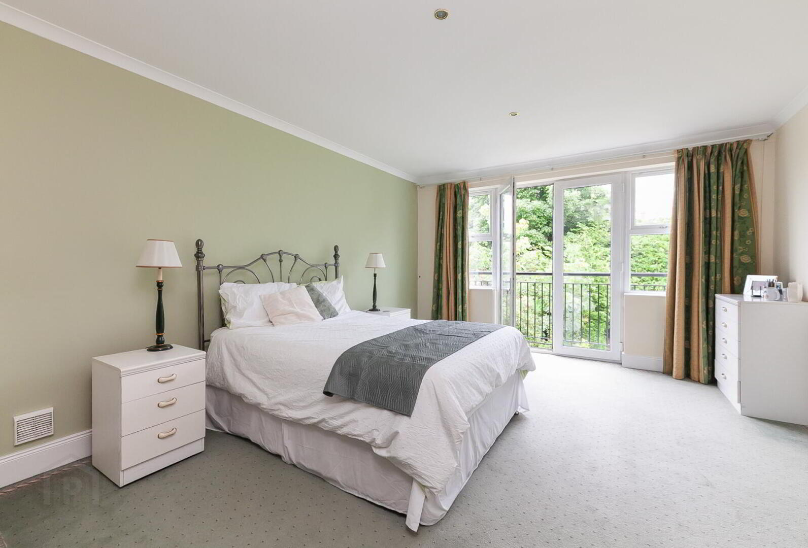 7 Fortwilliam Drive 27 of 45