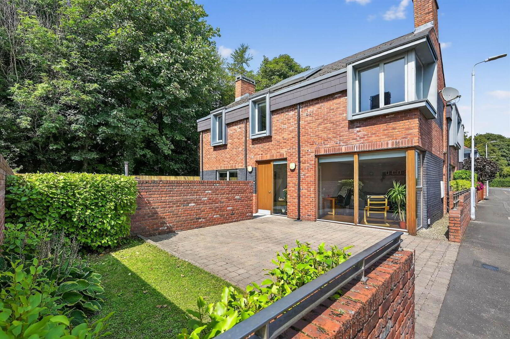 22 Greenvale 1 of 40