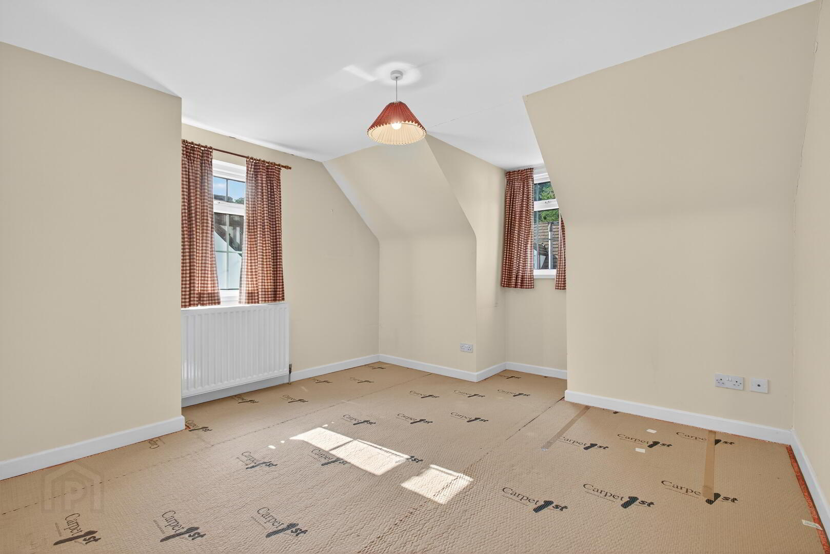 27 Gracefield 14 of 22