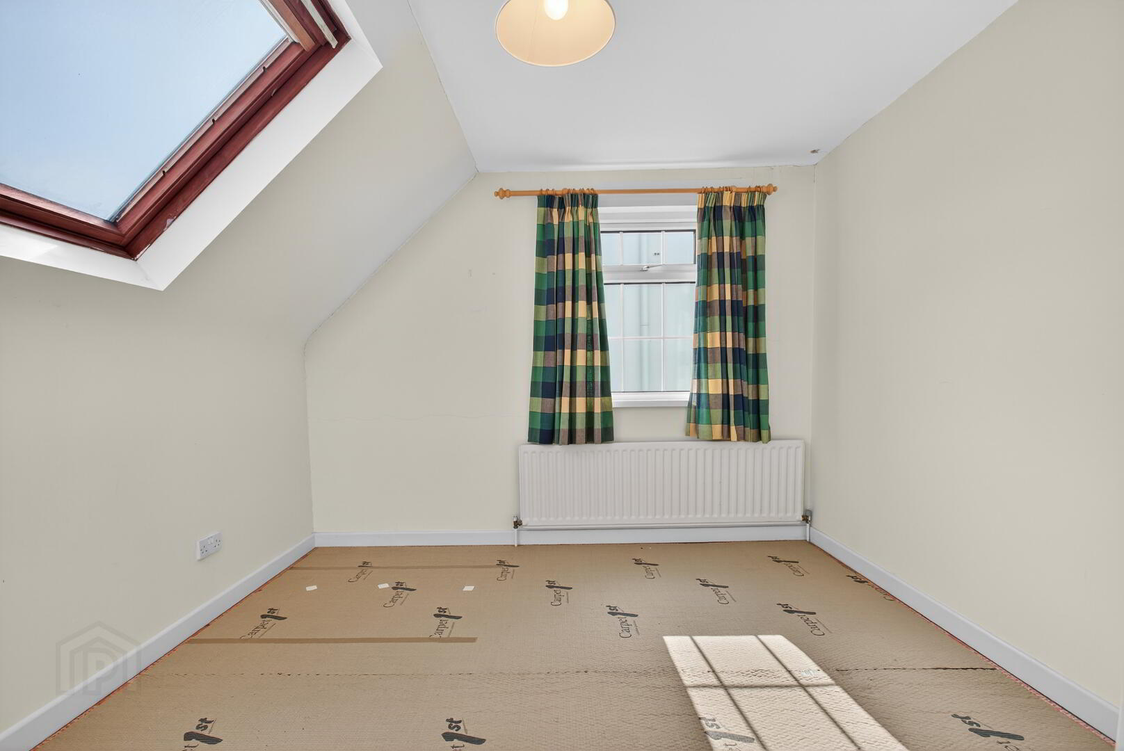 27 Gracefield 15 of 22