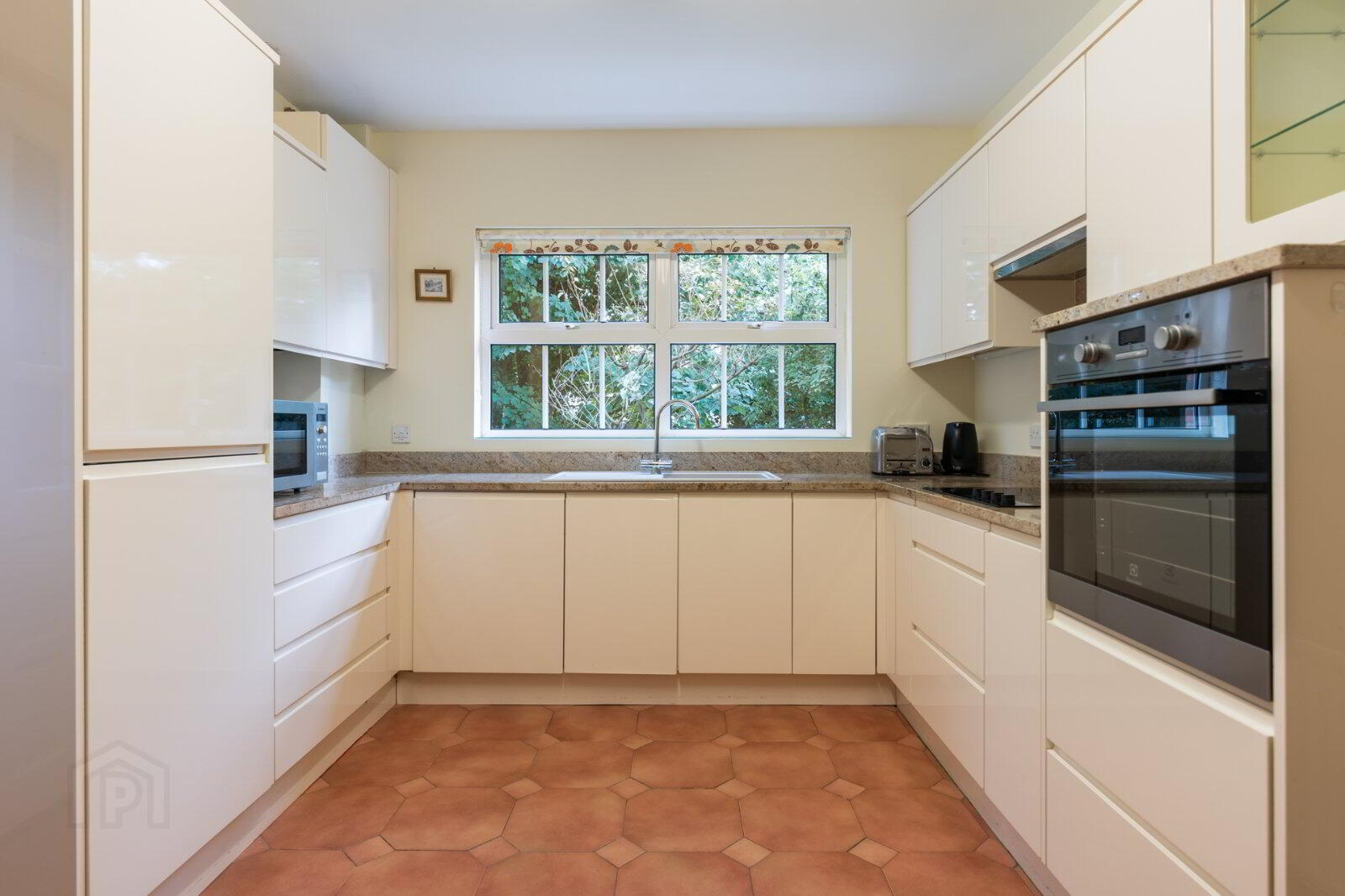 1 Craigtara 9 of 21